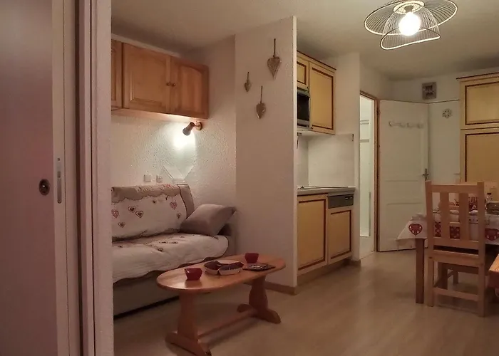 Renove 4 Pers. Style Montagne Moderne, Skis Aux Pieds, Proche Commerces - Fr-1-545-34 Daire